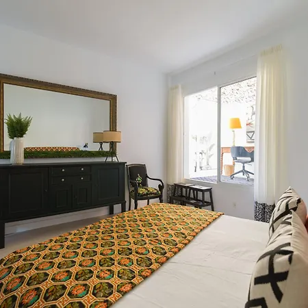 Townhouse In Palmas Near Playa Alcaravaneras Apartment Las Palmas de Gran Canaria