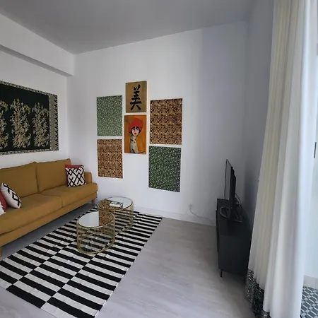 Townhouse In Palmas Near Playa Alcaravaneras *