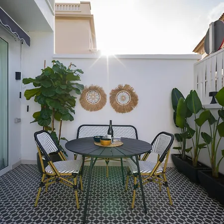 Townhouse In Palmas Near Playa Alcaravaneras * Las Palmas de Gran Canaria